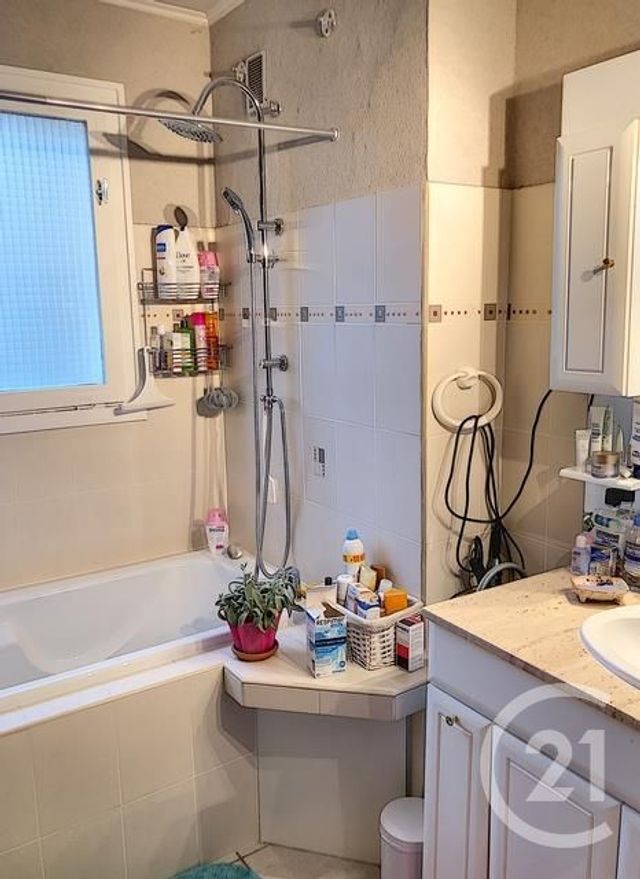 Afficher la photo en grand Appartement F3 à vendre - 3 pièces - 65.0 m2 - METZ - 57 - LORRAINE - Century 21 Atout Immobilier