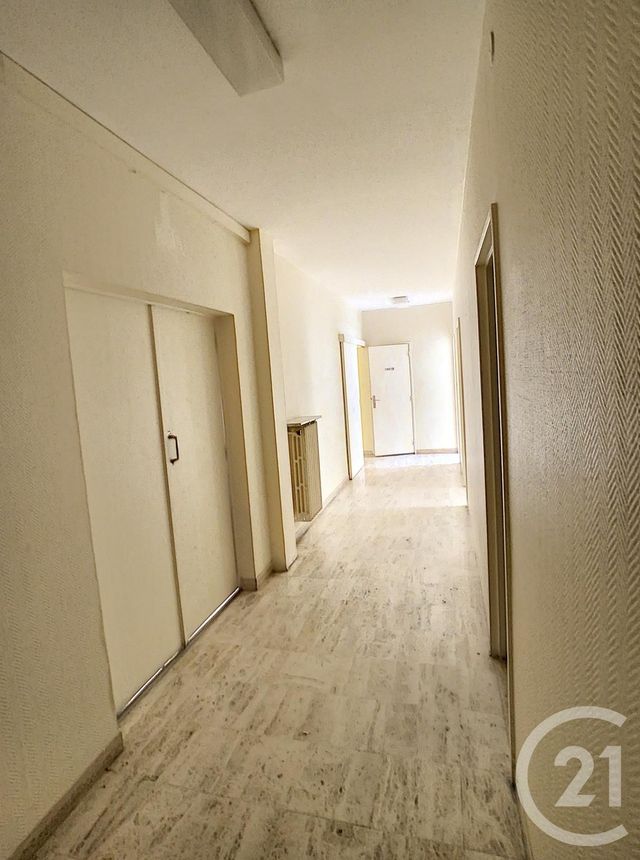 Afficher la photo en grand Appartement à vendre - 4 pièces - 100.61 m2 - METZ - 57 - LORRAINE - Century 21 Atout Immobilier