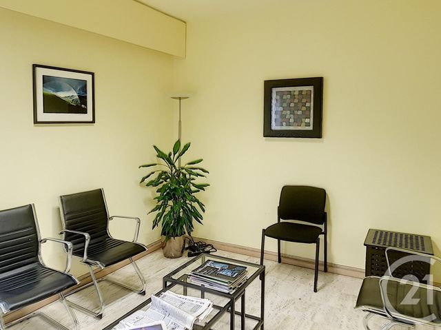 Afficher la photo en grand Appartement à vendre - 4 pièces - 100.61 m2 - METZ - 57 - LORRAINE - Century 21 Atout Immobilier