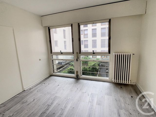 Afficher la photo en grand Appartement à vendre - 4 pièces - 100.61 m2 - METZ - 57 - LORRAINE - Century 21 Atout Immobilier