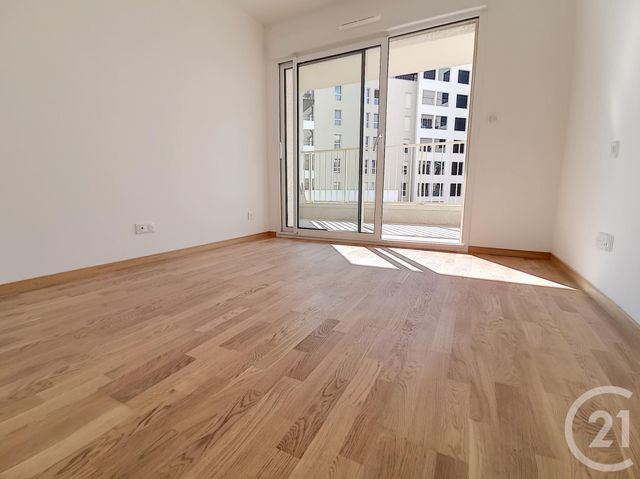 Afficher la photo en grand Appartement F3 à louer - 3 pièces - 77.75 m2 - METZ - 57 - LORRAINE - Century 21 Atout Immobilier