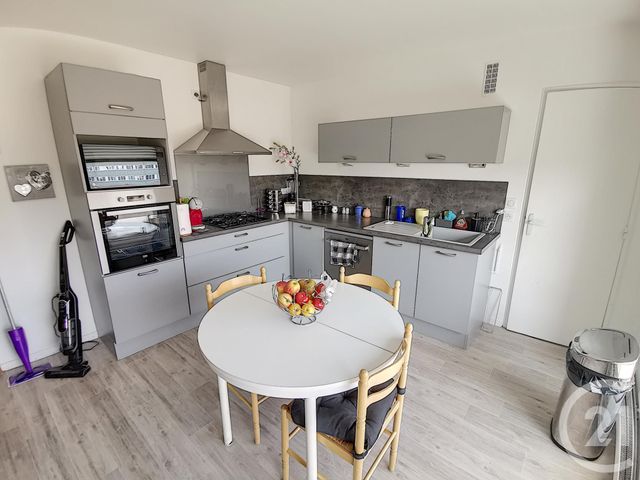 Afficher la photo en grand Appartement F5 à louer - 5 pièces - 100.0 m2 - MONTIGNY LES METZ - 57 - LORRAINE - Century 21 Atout Immobilier
