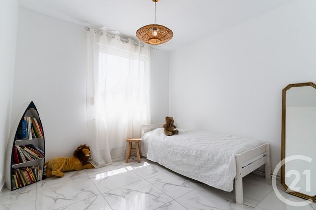 Appartement F6 à vendre - 6 pièces - 117.91 m2 - SCY CHAZELLES - 57 - LORRAINE - Century 21 Atout Immobilier