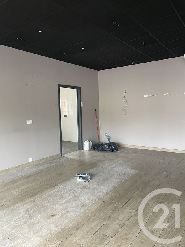 Appartement Local à louer - 2 pièces - 66.71 m2 - VERNY - 57 - LORRAINE - Century 21 Atout Immobilier