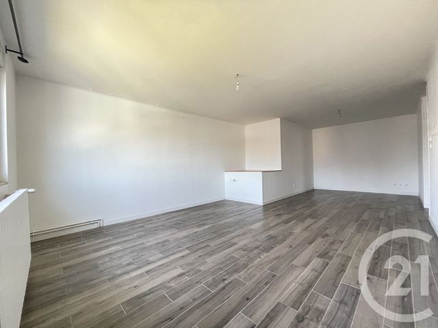 Appartement F5 à vendre - 6 pièces - 133.1 m2 - POURNOY LA CHETIVE - 57 - LORRAINE - Century 21 Atout Immobilier