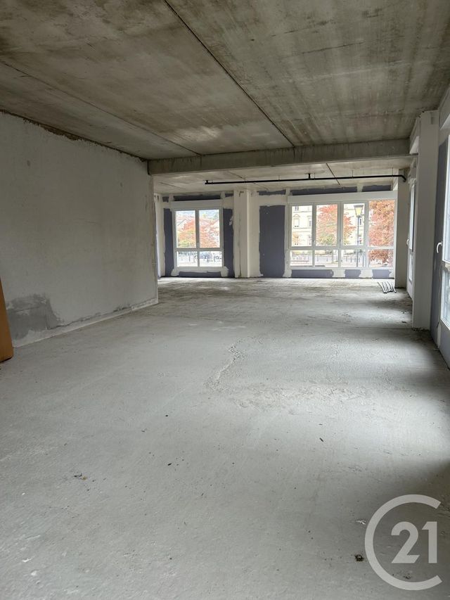 Appartement Local à louer - 1 pièce - 115.0 m2 - LE BAN ST MARTIN - 57 - LORRAINE - Century 21 Atout Immobilier