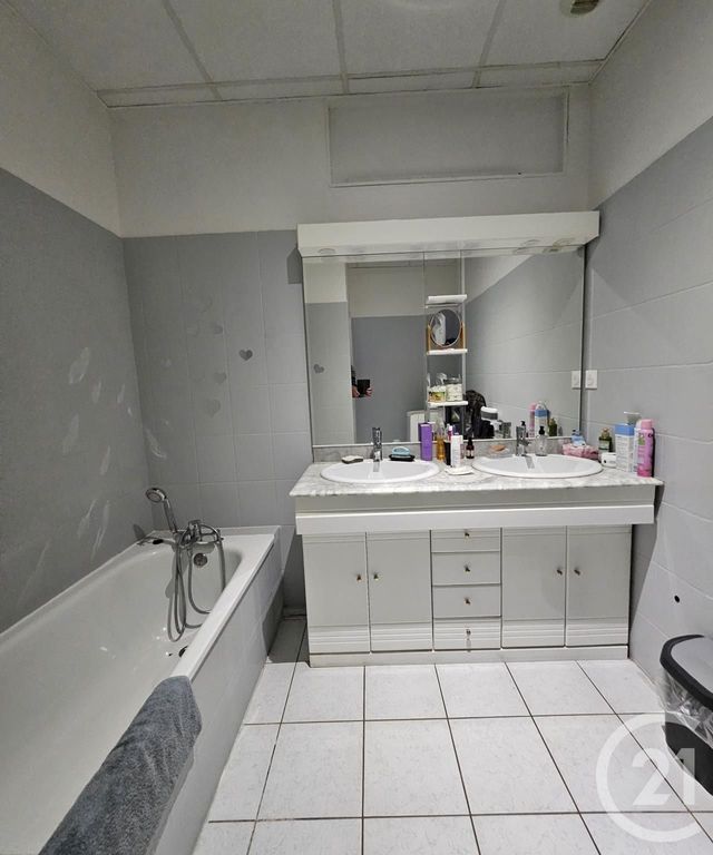 Appartement F4 à louer - 4 pièces - 115.0 m2 - FLEVY - 57 - LORRAINE - Century 21 Atout Immobilier