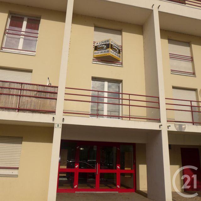 Appartement F1 à louer - 1 pièce - 18.0 m2 - METZ - 57 - LORRAINE - Century 21 Atout Immobilier