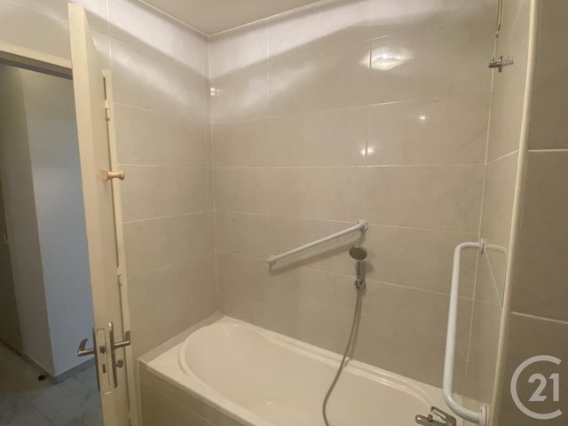 Appartement F3 à louer - 3 pièces - 75.0 m2 - METZ - 57 - LORRAINE - Century 21 Atout Immobilier