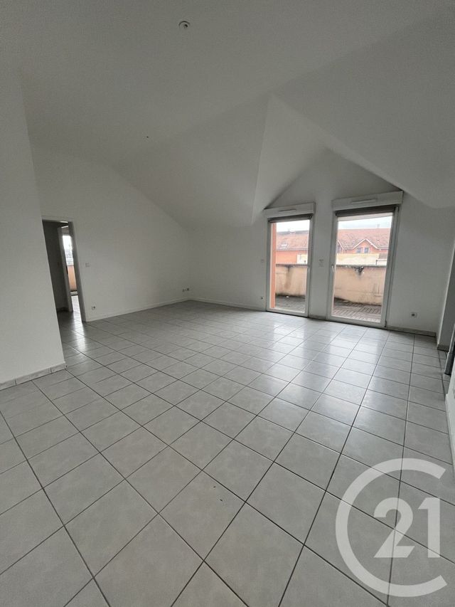 Appartement F5 à vendre - 5 pièces - 90.43 m2 - AMNEVILLE LES THERMES - 57 - LORRAINE - Century 21 Atout Immobilier