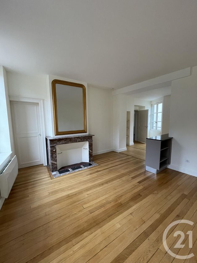 Appartement F2 à louer - 2 pièces - 58.7 m2 - METZ - 57 - LORRAINE - Century 21 Atout Immobilier