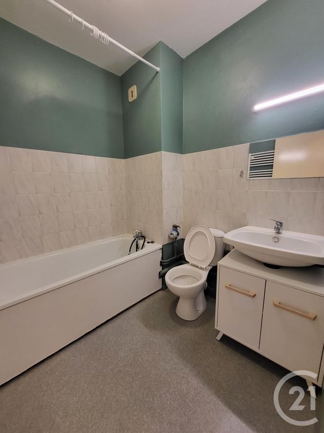 Appartement F2 à louer - 2 pièces - 46.89 m2 - METZ - 57 - LORRAINE - Century 21 Atout Immobilier