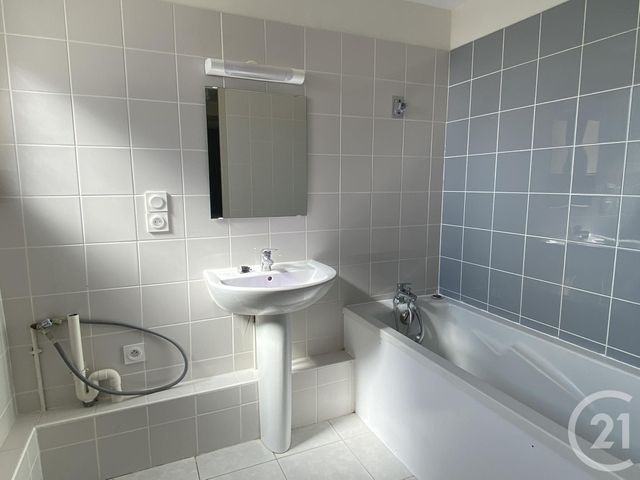 Appartement à louer - 3 pièces - 63.0 m2 - PLESNOIS - 57 - LORRAINE - Century 21 Atout Immobilier