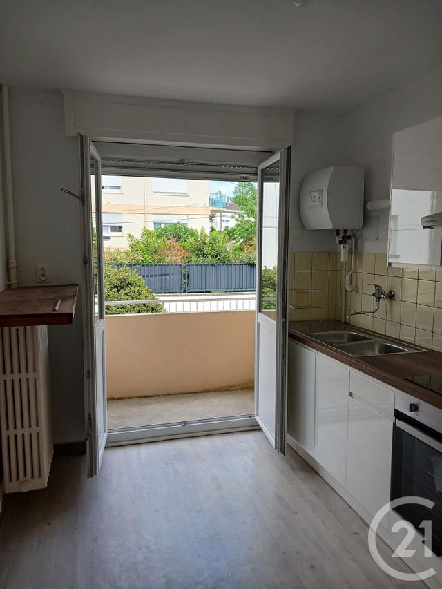Appartement F3 à louer - 3 pièces - 77.45 m2 - METZ - 57 - LORRAINE - Century 21 Atout Immobilier