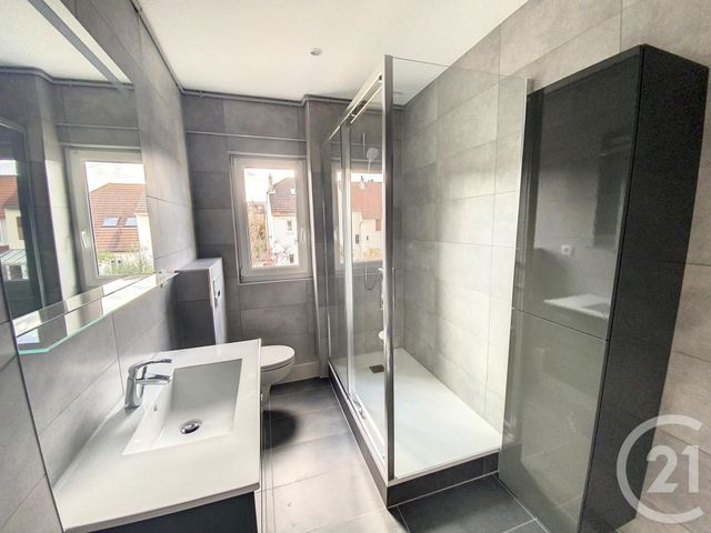 Appartement à louer - 2 pièces - 50.0 m2 - MONTIGNY LES METZ - 57 - LORRAINE - Century 21 Atout Immobilier
