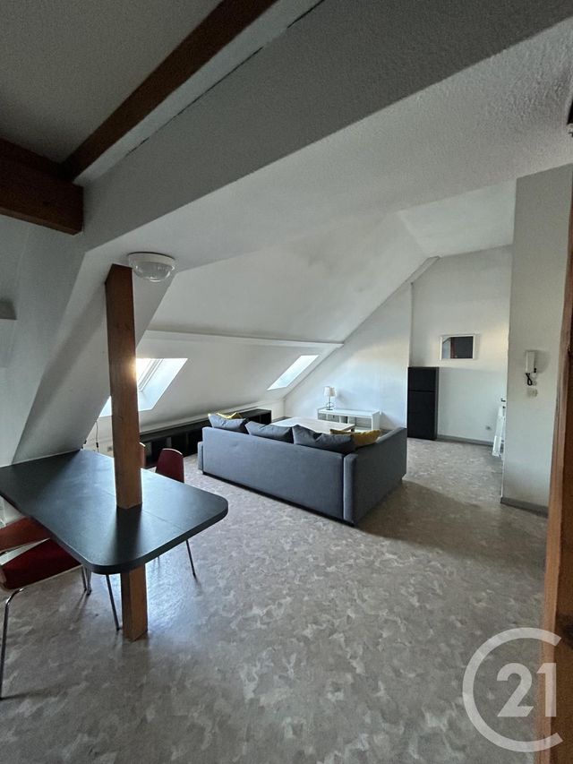 Appartement F1 bis à louer - 2 pièces - 38.0 m2 - METZ - 57 - LORRAINE - Century 21 Atout Immobilier