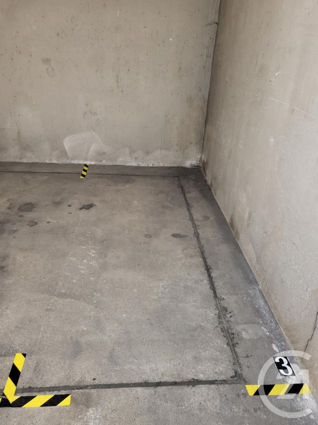 parking à louer - 4.0 m2 - METZ - 57 - LORRAINE - Century 21 Atout Immobilier