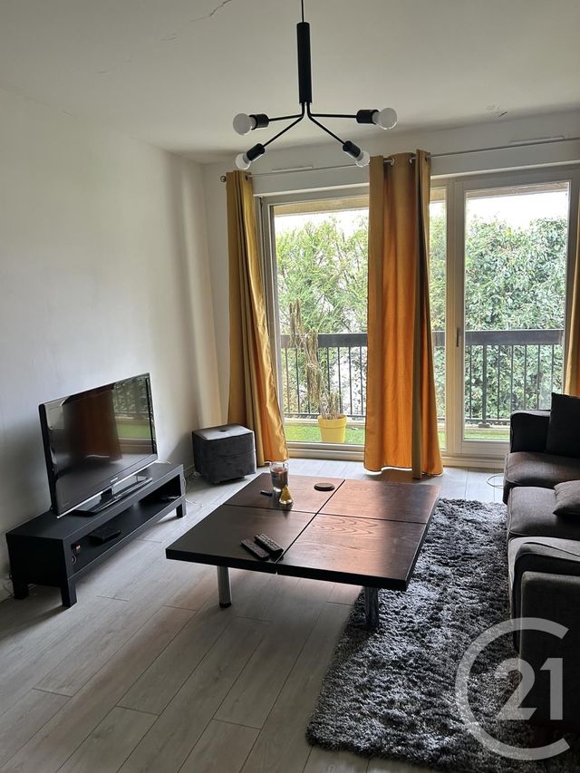 Appartement à louer - 2 pièces - 42.03 m2 - MONTIGNY LES METZ - 57 - LORRAINE - Century 21 Atout Immobilier