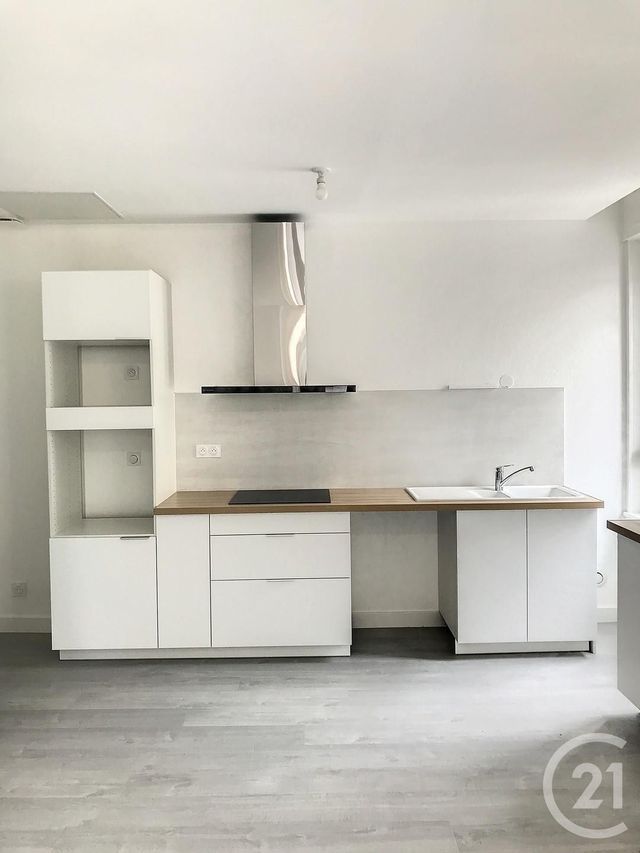 Appartement F3 à louer - 3 pièces - 65.66 m2 - METZ - 57 - LORRAINE - Century 21 Atout Immobilier