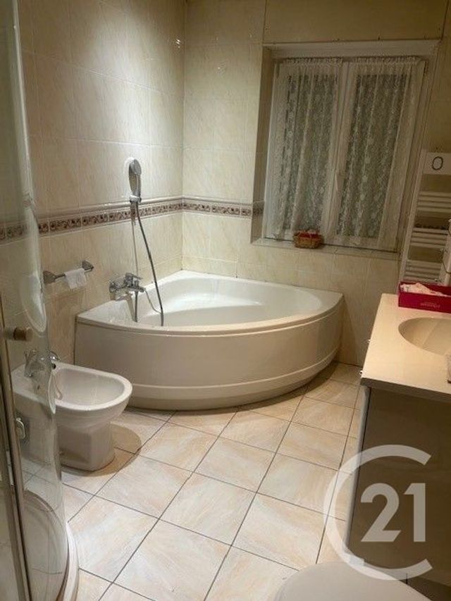 maison à vendre - 11 pièces - 213.0 m2 - YUTZ - 57 - LORRAINE - Century 21 Atout Immobilier