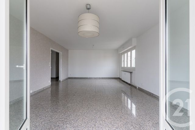 Appartement F5 à louer - 5 pièces - 122.91 m2 - METZ - 57 - LORRAINE - Century 21 Atout Immobilier