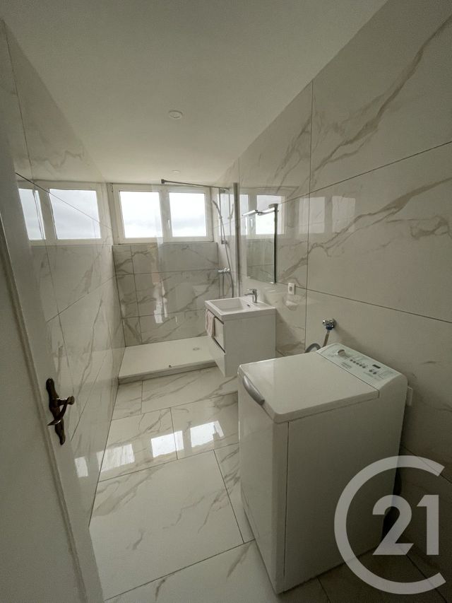 Appartement F3 à louer - 3 pièces - 70.76 m2 - NEUFCHEF - 57 - LORRAINE - Century 21 Atout Immobilier