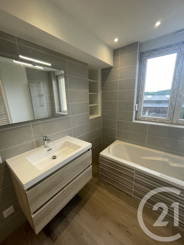 Appartement F3 à louer - 3 pièces - 51.68 m2 - TERVILLE - 57 - LORRAINE - Century 21 Atout Immobilier