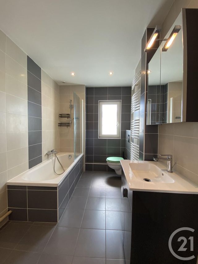 Appartement F2 à louer - 2 pièces - 50.0 m2 - MONTIGNY LES METZ - 57 - LORRAINE - Century 21 Atout Immobilier