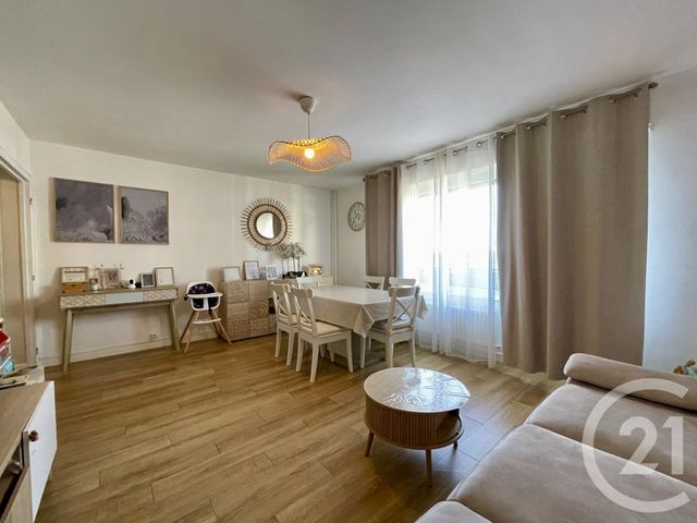 Appartement F5 à vendre - 5 pièces - 78.88 m2 - METZ - 57 - LORRAINE - Century 21 Atout Immobilier