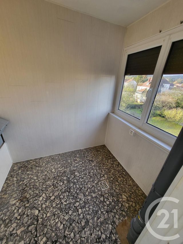 Appartement F3 à louer - 3 pièces - 75.6 m2 - LE BAN ST MARTIN - 57 - LORRAINE - Century 21 Atout Immobilier