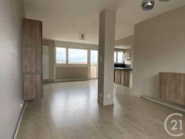 Appartement F4 à louer - 4 pièces - 73.88 m2 - LONGEVILLE LES METZ - 57 - LORRAINE - Century 21 Atout Immobilier