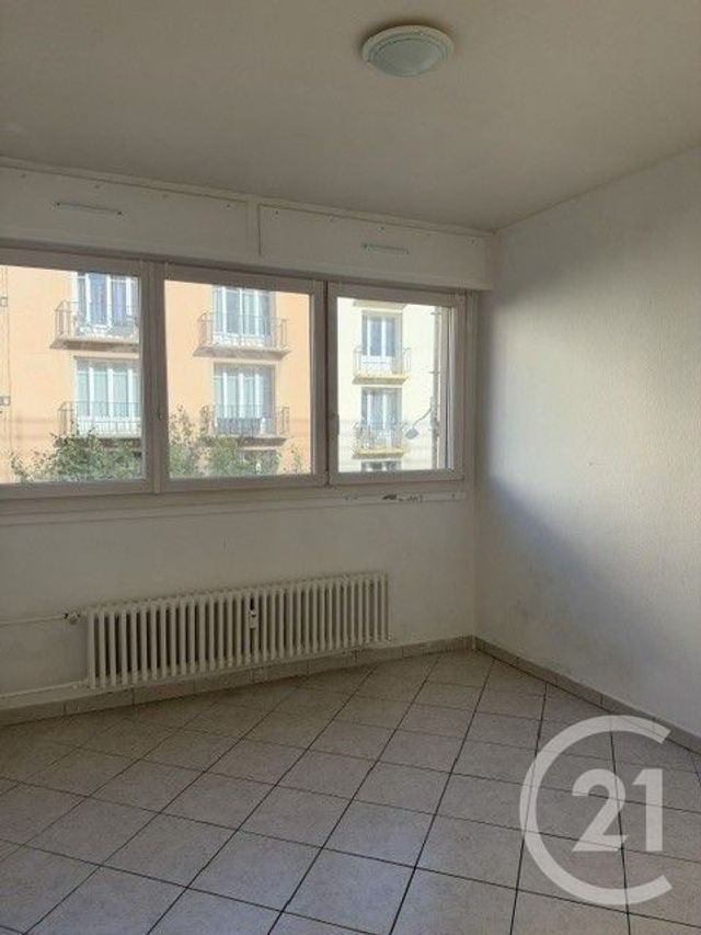 Appartement F3 à louer - 3 pièces - 75.25 m2 - METZ - 57 - LORRAINE - Century 21 Atout Immobilier