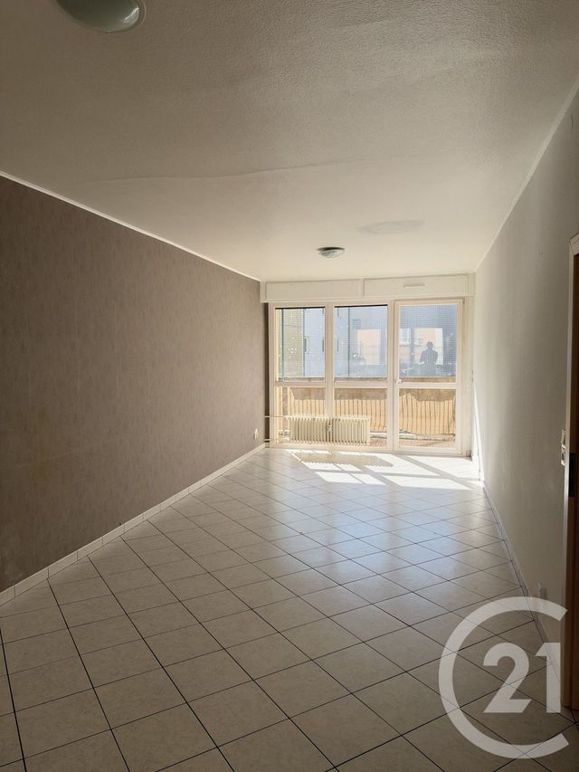 Appartement F3 à louer - 3 pièces - 75.25 m2 - METZ - 57 - LORRAINE - Century 21 Atout Immobilier