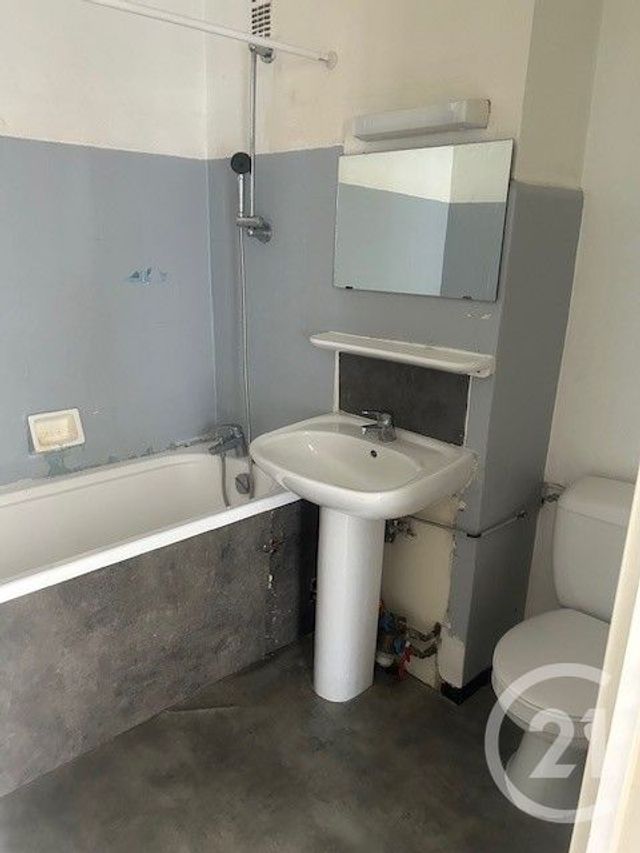 Appartement F2 à vendre - 2 pièces - 42.35 m2 - METZ - 57 - LORRAINE - Century 21 Atout Immobilier