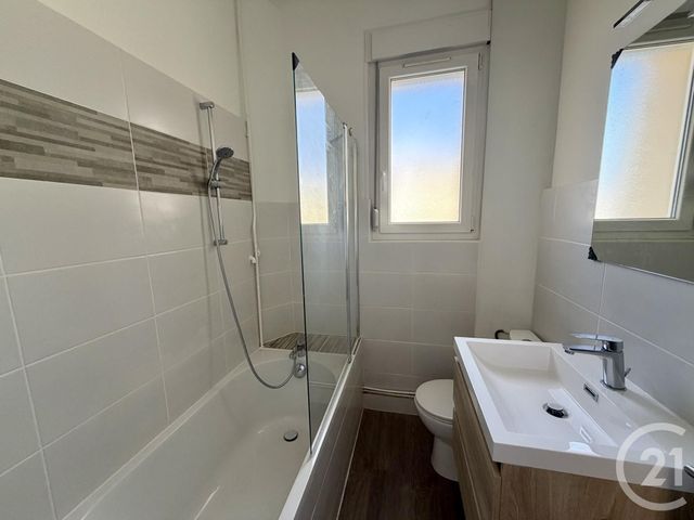 Appartement F3 à louer - 3 pièces - 60.0 m2 - MONTIGNY LES METZ - 57 - LORRAINE - Century 21 Atout Immobilier